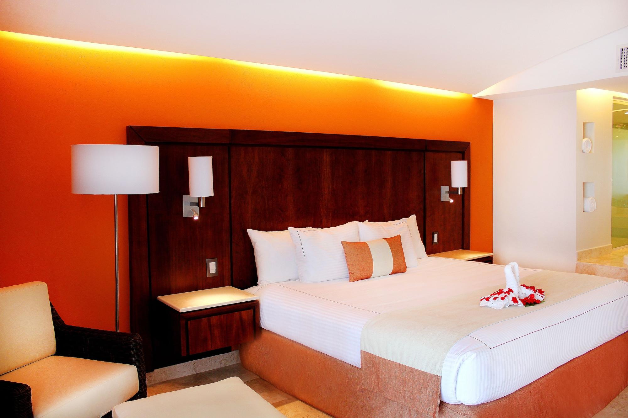 Azul Ixtapa Grand All Inclusive Suites - Spa & Convention Center Luaran gambar A room at the hotel