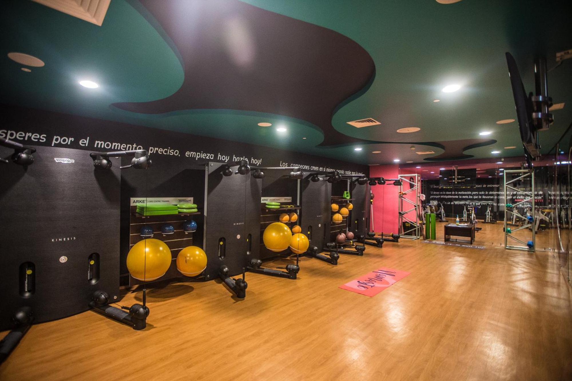 Azul Ixtapa Grand All Inclusive Suites - Spa & Convention Center Luaran gambar The gym at the hotel