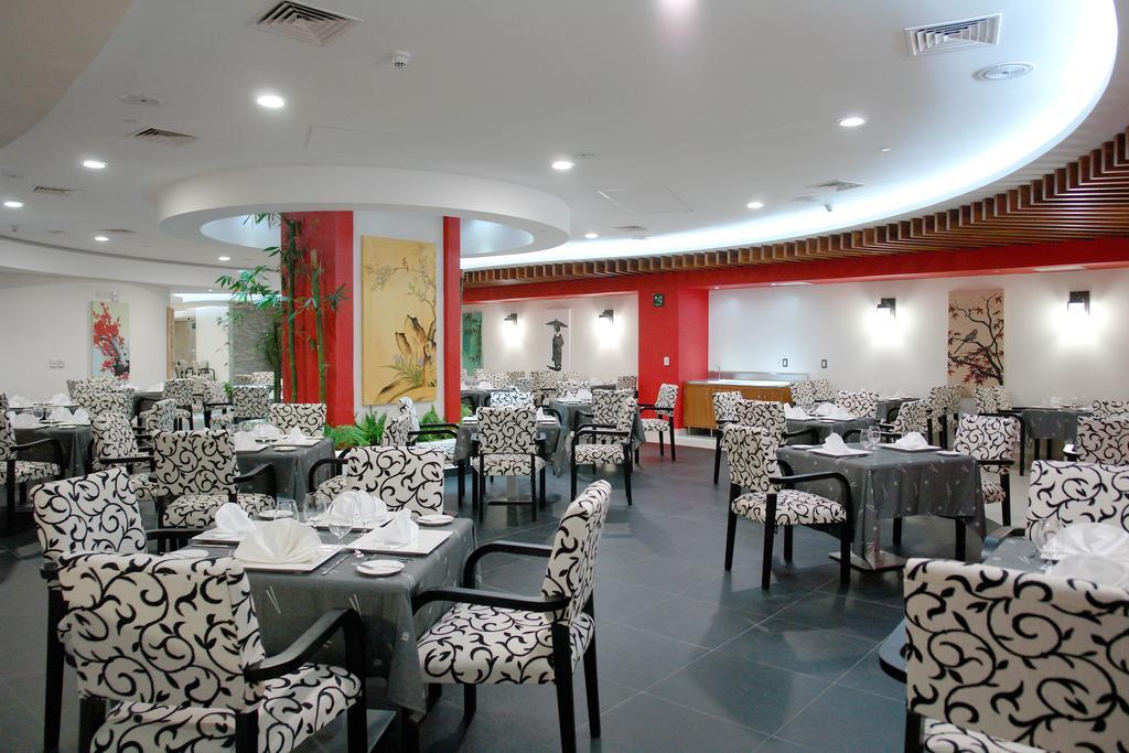 Azul Ixtapa Grand All Inclusive Suites - Spa & Convention Center Luaran gambar The interior of the restaurant